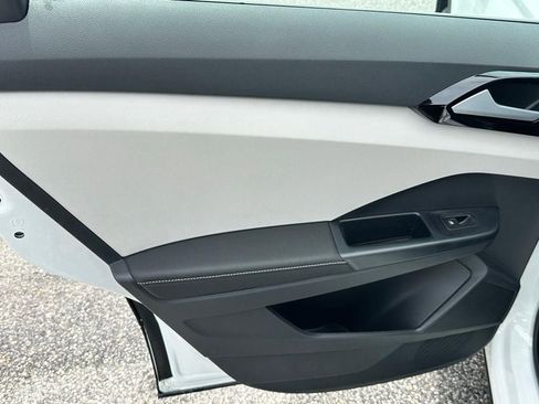 New 2026 Volkswagen Taos S FWD image 19