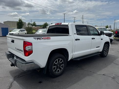 Used 2019 Toyota Tundra SR5 AWD/4WD image 12