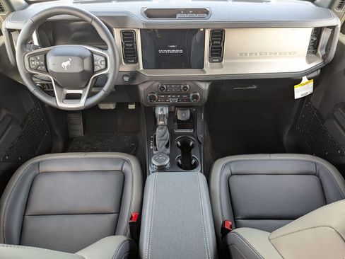 New 2026 Ford Bronco Outer Banks AWD/4WD image 17