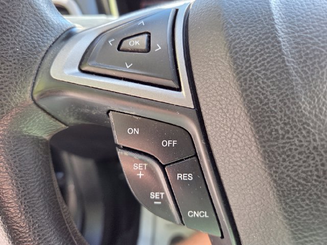 Used 2017 Ford Fusion SE w/ Fusion SE Technology Package FWD image 14