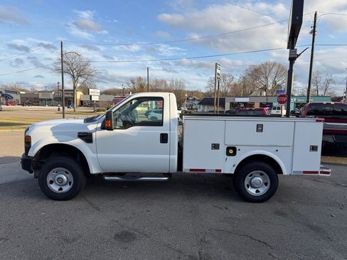 Used 2008 Ford F250 XL image 4