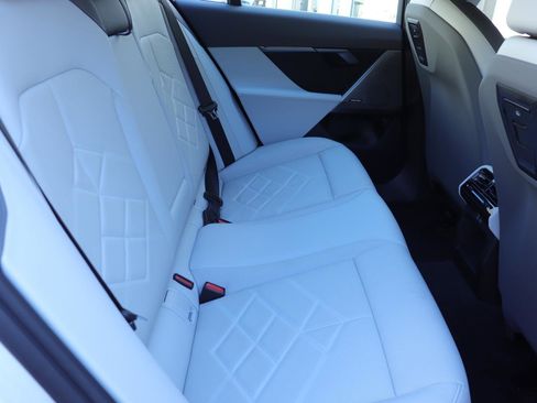 Used 2025 BMW 530i image 19