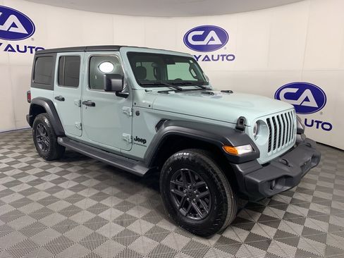 Used 2024 Jeep Wrangler Sport S image 1