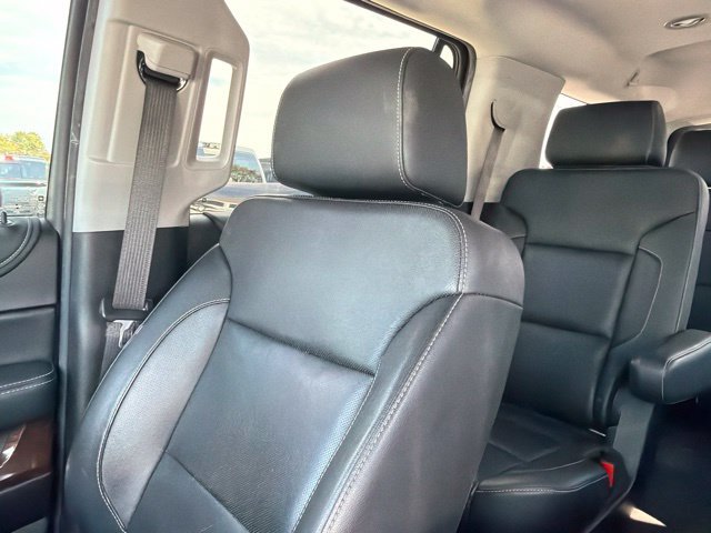 Used 2019 GMC Yukon SLT w/ Premium Edition AWD/4WD image 8