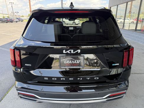 Used 2022 Kia Sorento AWD SX Prestige Plug-In Hybrid image 5