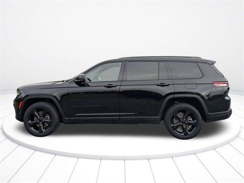 Used 2021 Jeep Grand Cherokee L Laredo image 6