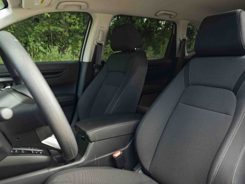 Used 2026 Honda CR-V LX image 17