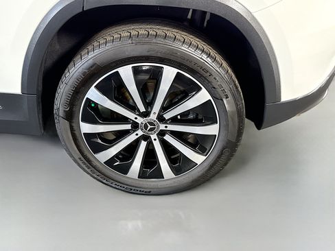 Used 2022 Mercedes-Benz GLA 250 4MATIC image 37