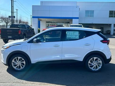 New 2027 Chevrolet Bolt LT image 4