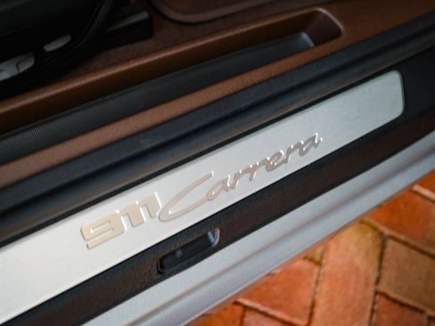Used 2025 Porsche 911 Carrera RWD image 42