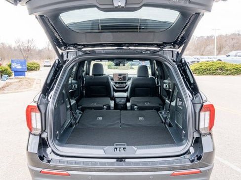 New 2026 Ford Explorer ST image 9
