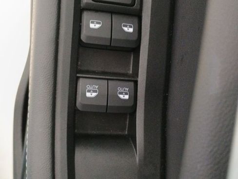 Used 2024 Jeep Grand Cherokee L Limited w/ Luxury Tech Group II image 15