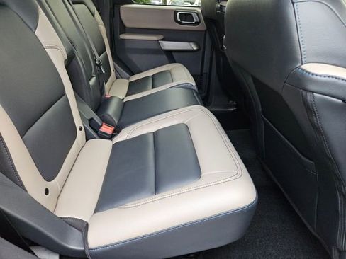 Used 2023 Ford Bronco Wildtrak image 18