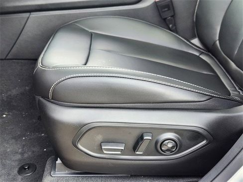 New 2025 Jeep Grand Cherokee L Limited image 18