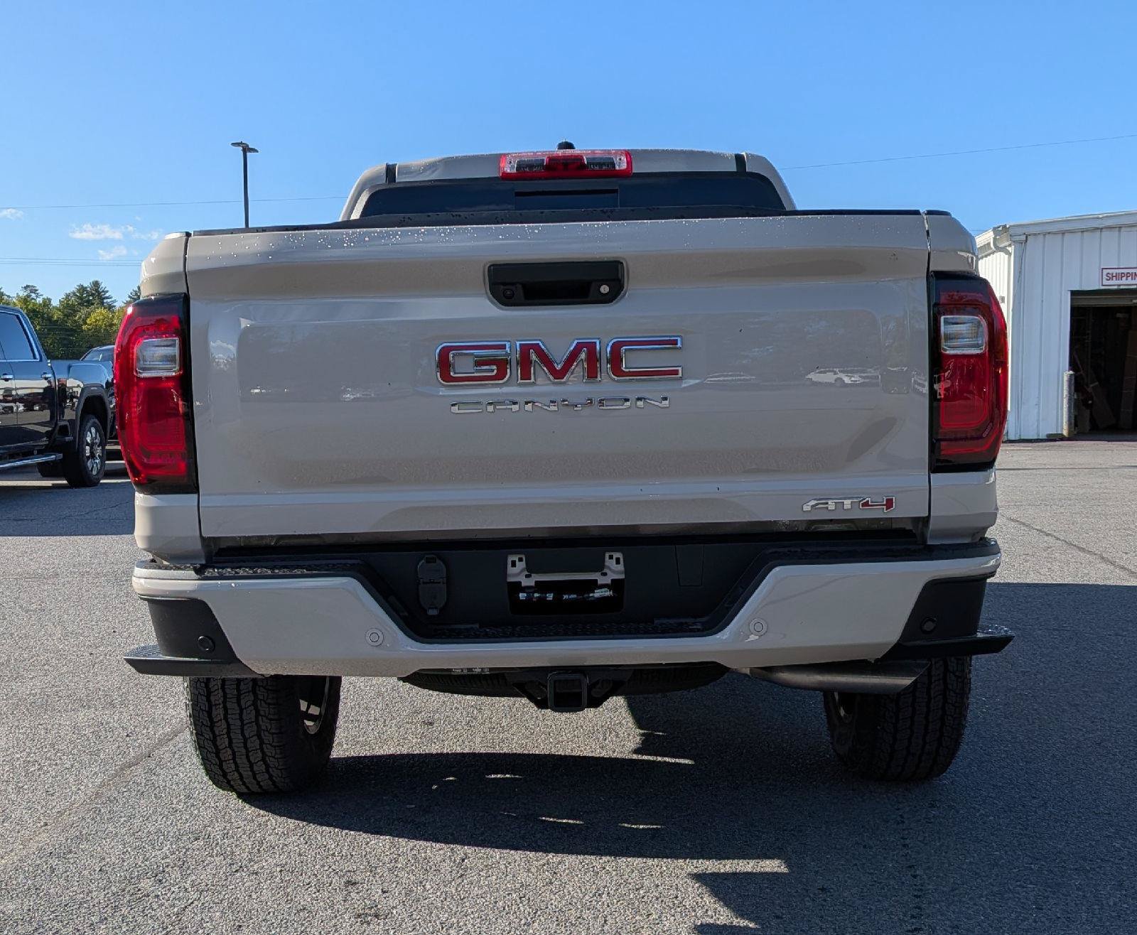 New 2026 GMC Canyon AT4 w/ Technology Plus Package AWD/4WD image 9