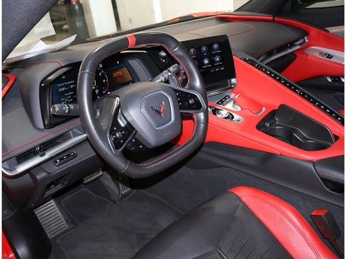 Used 2021 Chevrolet Corvette Stingray Preferred Cpe w/ Z51 Performance Package RWD image 10