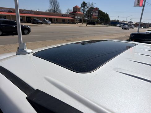 Used 2019 Chevrolet Suburban LT w/ Luxury Package image 14