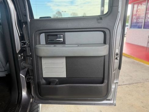 Used 2013 Ford F150 XLT w/ Luxury Equipment Group image 18