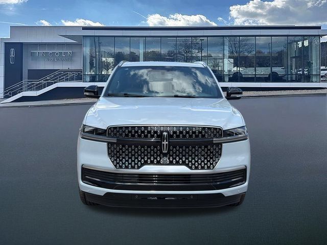 New 2027 Lincoln Navigator L Reserve AWD/4WD image 2