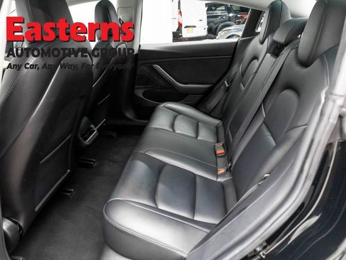Used 2019 Tesla Model 3 Standard Range Plus RWD image 15