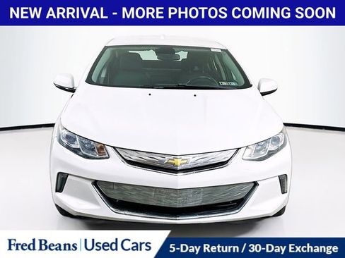 Used 2017 Chevrolet Volt LT FWD image 2