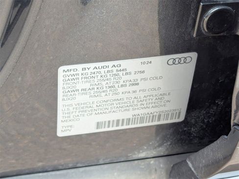 Used 2025 Audi Q5 2.0T Premium image 33