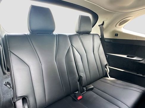 Used 2023 Acura MDX SH-AWD w/ Advance Package image 31