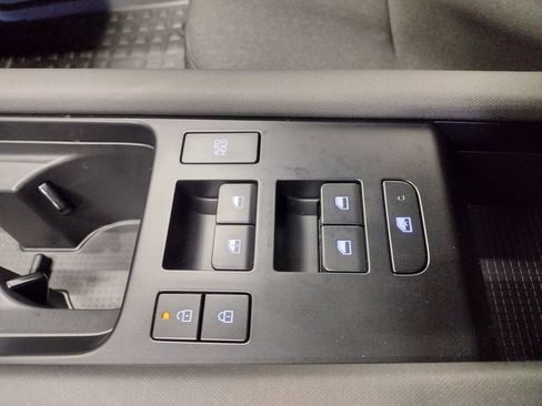 Certified 2025 Hyundai Ioniq 6 SE image 19