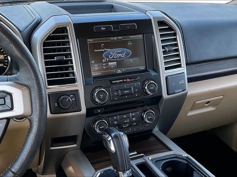 Used 2015 Ford F150 Lariat w/ Equipment Group 501A Mid image 6