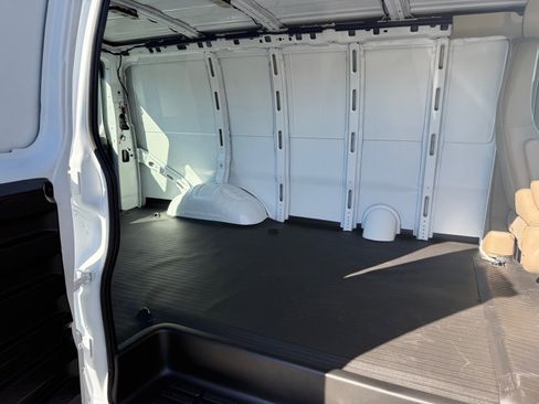 New 2025 Chevrolet Express 2500 w/ Driver Convenience Package image 32