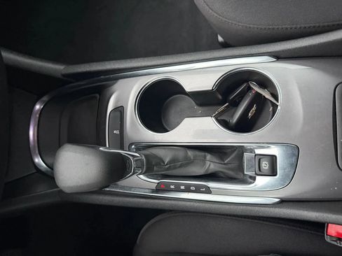 Used 2023 Chevrolet Malibu LT FWD image 24