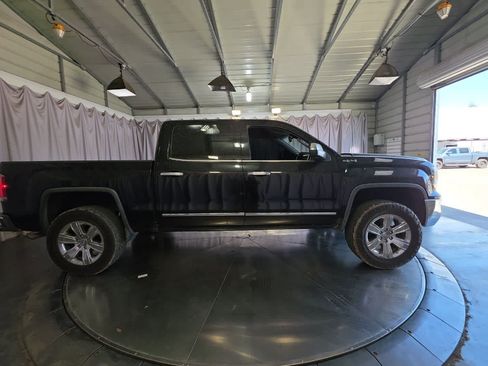 Used 2018 GMC Sierra 1500 SLT AWD/4WD image 9