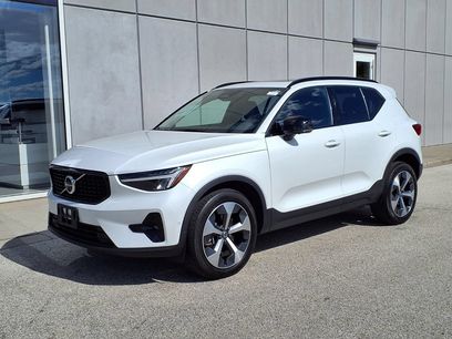 Used 2023 Volvo XC40 B5 Plus w/ Driver Assist Package