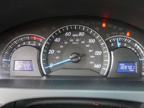 Used 2012 Toyota Camry LE image 16