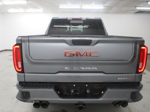 Certified 2022 GMC Sierra 1500 AT4 w/ AT4 Premium Package AWD/4WD image 9