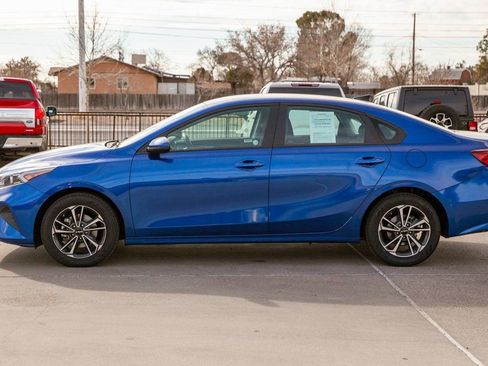 Used 2024 Kia Forte LXS image 8