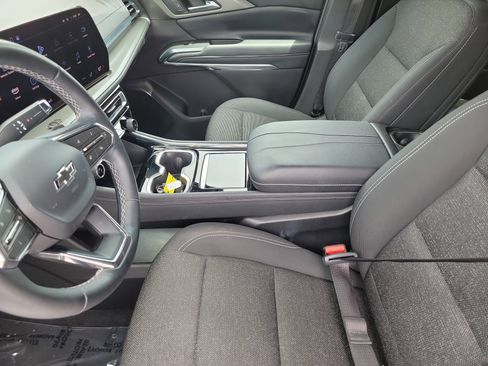 Used 2024 Chevrolet Traverse LS w/ Midnight/Sport Edition FWD image 16