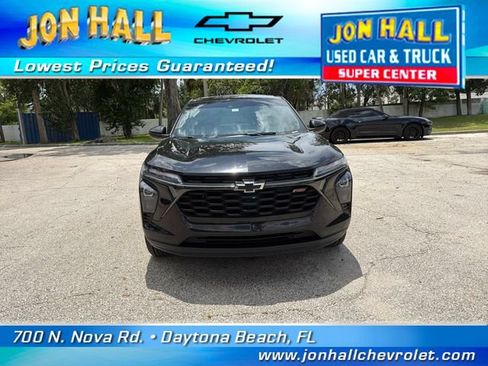 Used 2024 Chevrolet Trax RS w/ Driver Confidence Package FWD image 16