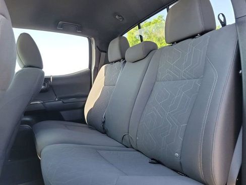 Used 2019 Toyota Tacoma TRD Off-Road image 20