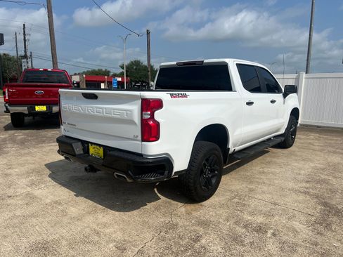 Used 2024 Chevrolet Silverado 1500 LT Trail Boss w/ Protection Package AWD/4WD image 3
