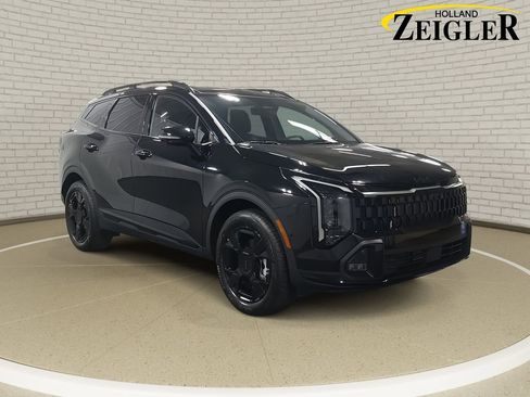 New 2026 Kia Sportage X-Line w/ X-Line Technology Package image 3