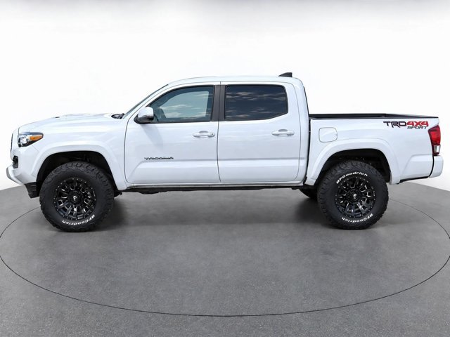 Used 2017 Toyota Tacoma TRD Sport w/ Premium & Technology Package AWD/4WD image 12