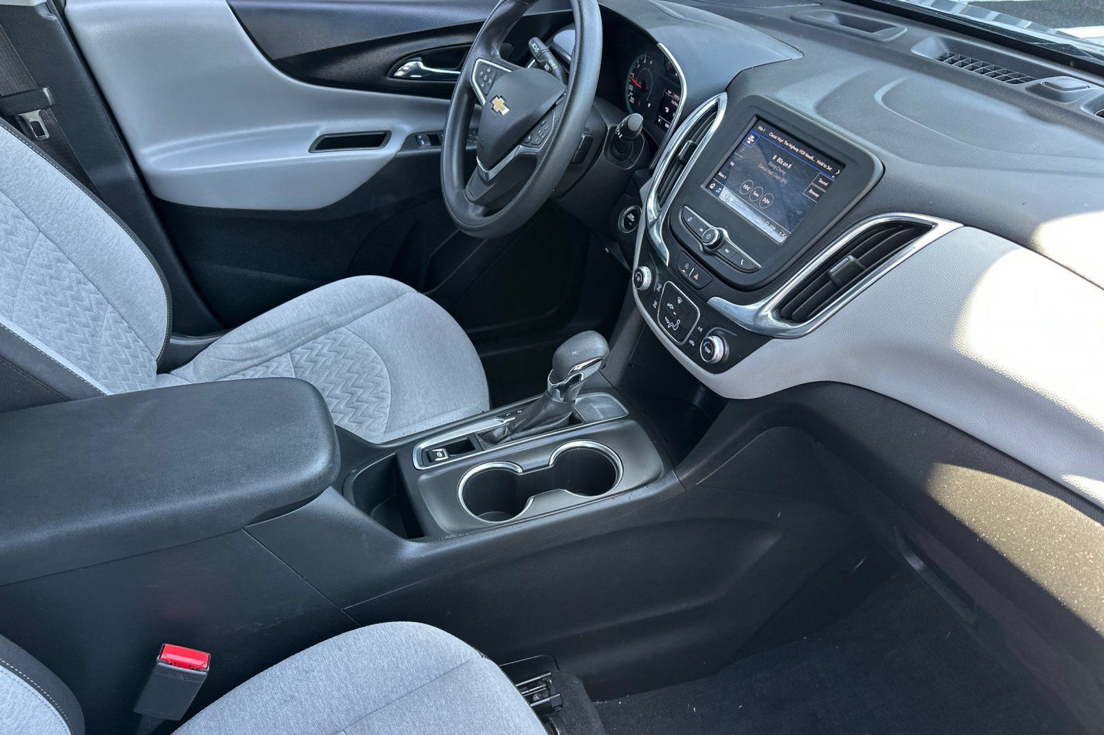 Used 2023 Chevrolet Equinox LS w/ LPO, Floor Liner Package FWD image 20