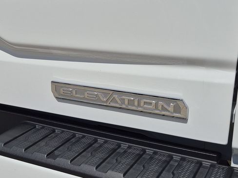 Used 2024 GMC Sierra 1500 Elevation w/ LPO, Elevation Black Package AWD/4WD image 7