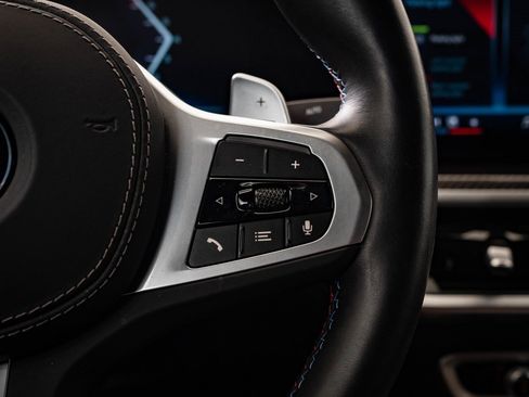 Used 2024 BMW X6 M60i w/ Dynamic Handling Package image 29