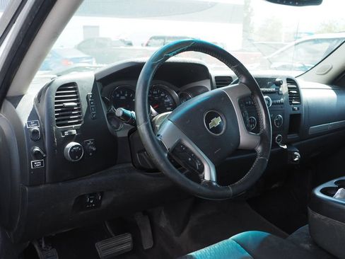 Used 2014 Chevrolet Silverado 2500 LT AWD/4WD image 5