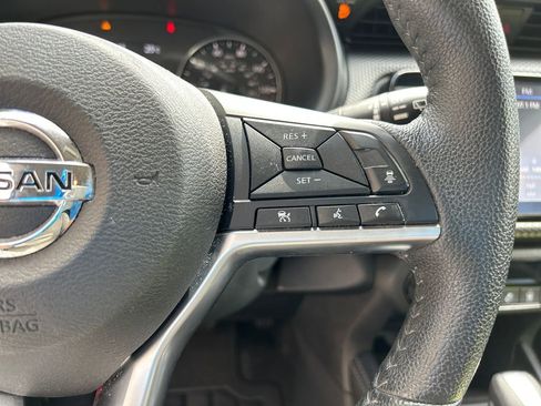 Used 2021 Nissan Kicks SV FWD image 21