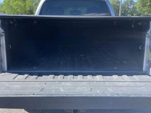 Used 2017 Toyota Tundra SR5 w/ TRD Off Road Package AWD/4WD image 13