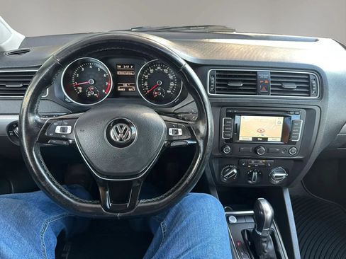 Used 2015 Volkswagen Jetta SE FWD image 7