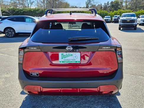 New 2026 Nissan Kicks SR w/ Cold Weather Package FWD image 8